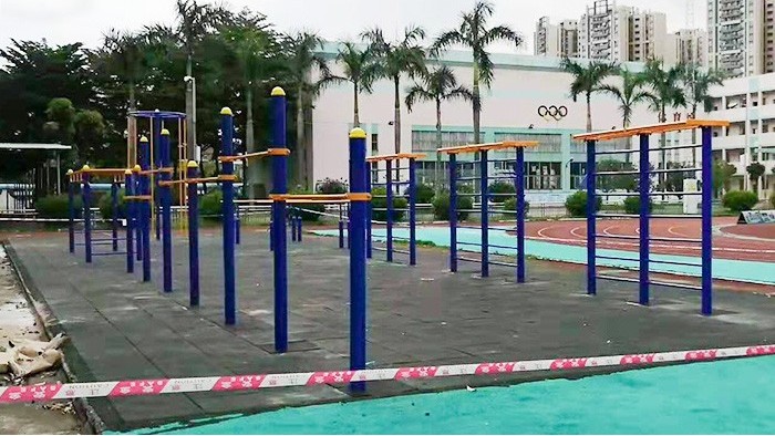 學校健身器材