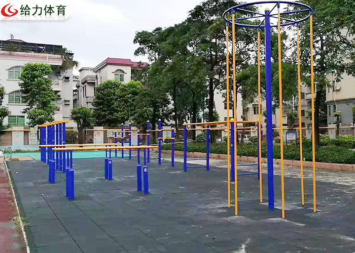 學校健身器材